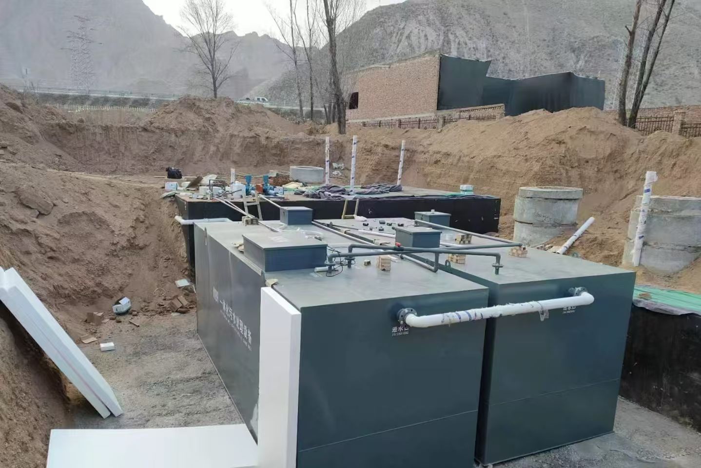 双湖一体化污水处理设备